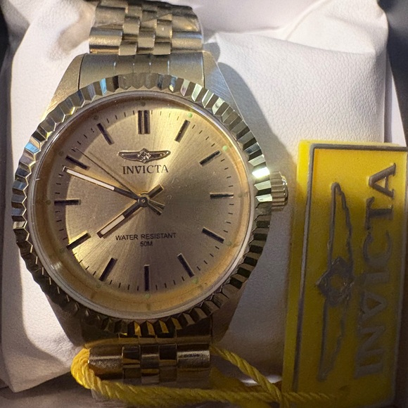 Invicta Gold Watch - Picture 1 of 3